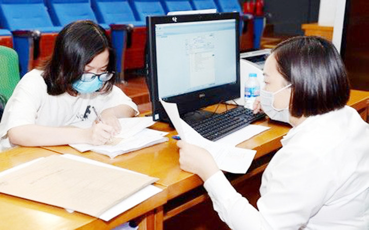 Con số & sự kiện -0