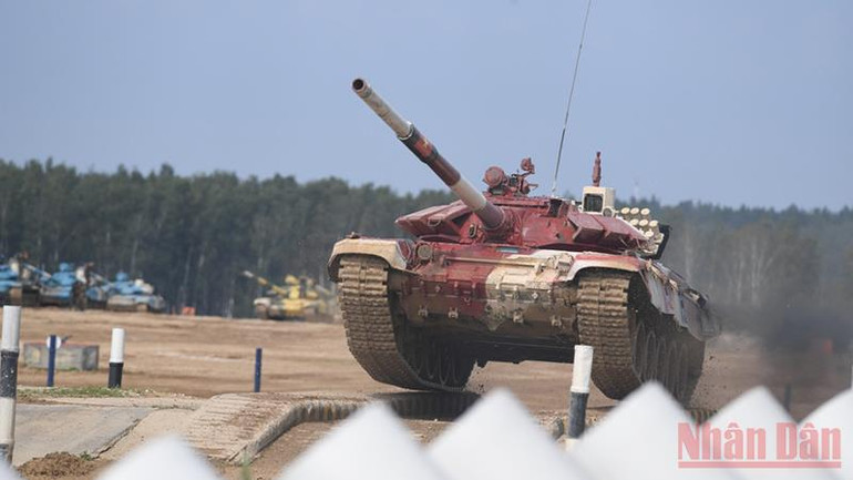 Kíp xe số 3 thi đấu bùng nổ, đội tuyển Việt Nam tạm xếp thứ 9 bảng 1 -0