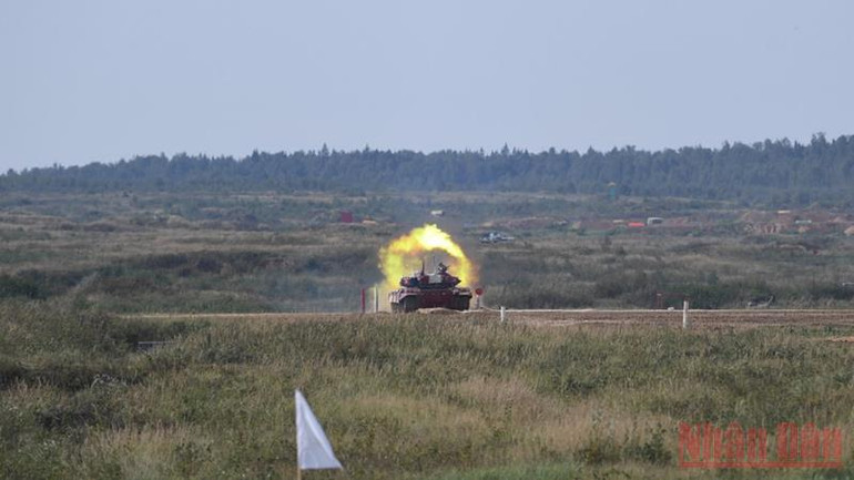 Kíp xe số 3 thi đấu bùng nổ, đội tuyển Việt Nam tạm xếp thứ 9 bảng 1 -0