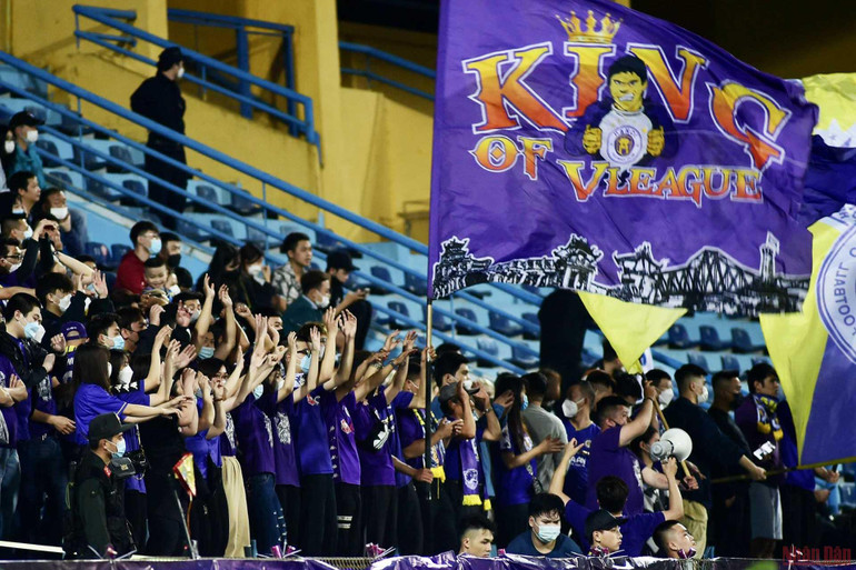 Thi đấu thiếu người, Hà Nội hòa TP Hồ Chí Minh ở trận ra quân V-League -0