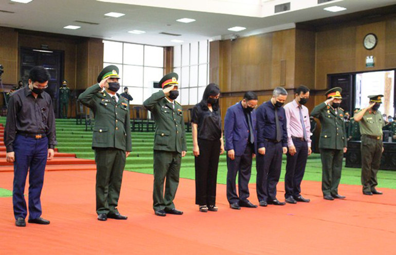 Đông đảo cán bộ, nhân dân viếng cố Tổng bí thư Lê Khả Phiêu -0