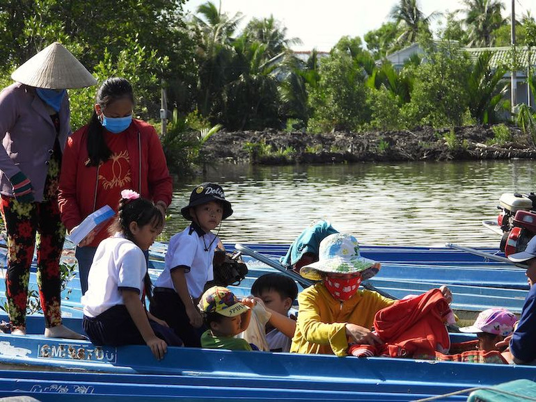 Ấm áp ngày tựu trường vùng sông nước Cà Mau -0