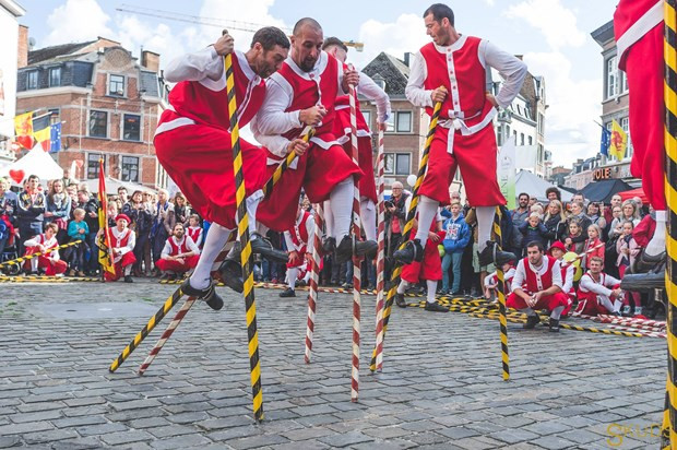 UNESCO công nhận nghệ thuật cà kheo Bỉ là di sản văn hóa phi vật thể -0
