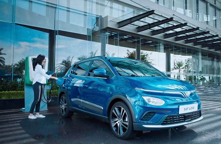 Chính thức ra mắt ô-tô điện đầu tiên của Việt Nam VinFast VF e34 ảnh 2 Chính thức ra mắt ôtô điện đầu tiên của Việt Nam VinFast VF e34 -0