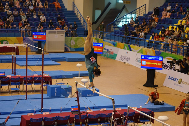 Phần thi đồng đội của Đội tuyển Thể dục dụng cụ nữ Việt Nam tại SEA Games 31 -0