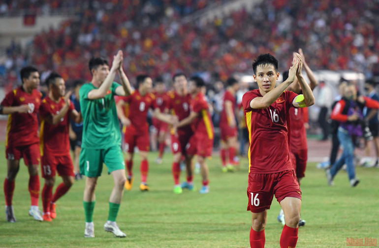 Khoảnh khắc tuyệt vời tại lễ trao Huy chương Vàng bóng đá nam SEA Games 31 -0