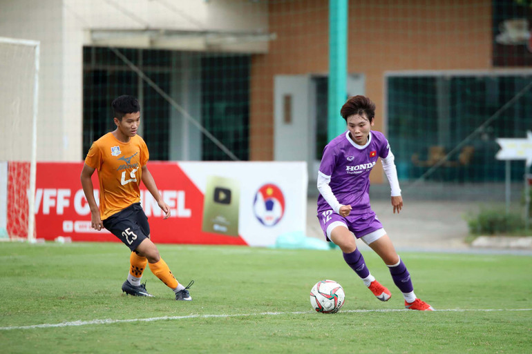 Đội tuyển nữ đấu tập với U15 nam futsal: Thử thách độ khó về tốc độ -0