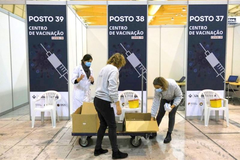 Thế giới vượt mốc 263 triệu ca nhiễm Covid-19, biến thể Omicron tiếp tục lan rộng -0