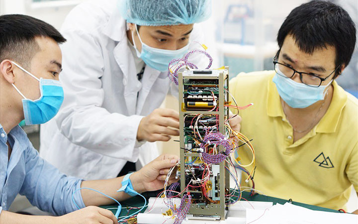 Vệ tinh NanoDragon được thiết kế, chế tạo bởi các kỹ sư của Trung tâm Vũ trụ Việt Nam. Bước tiến mới trên lộ trình làm chủ công nghệ vệ tinh -0