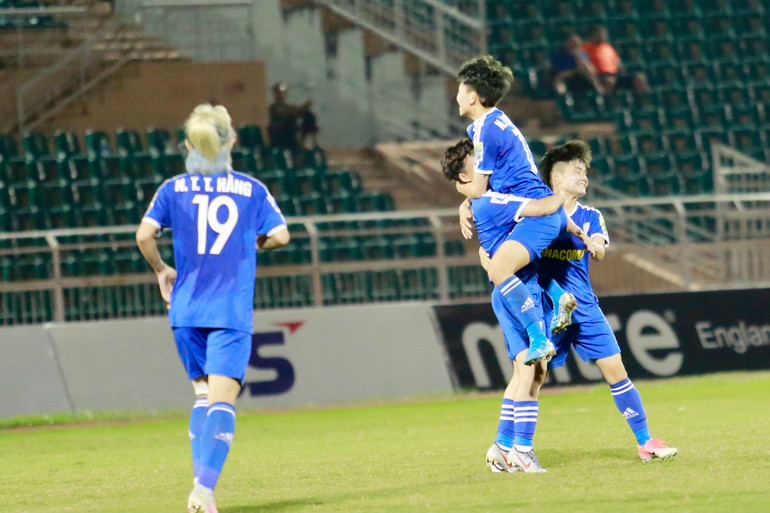 TP Hồ Chí Minh I và Than KS Việt Nam khẳng định sức mạnh -0