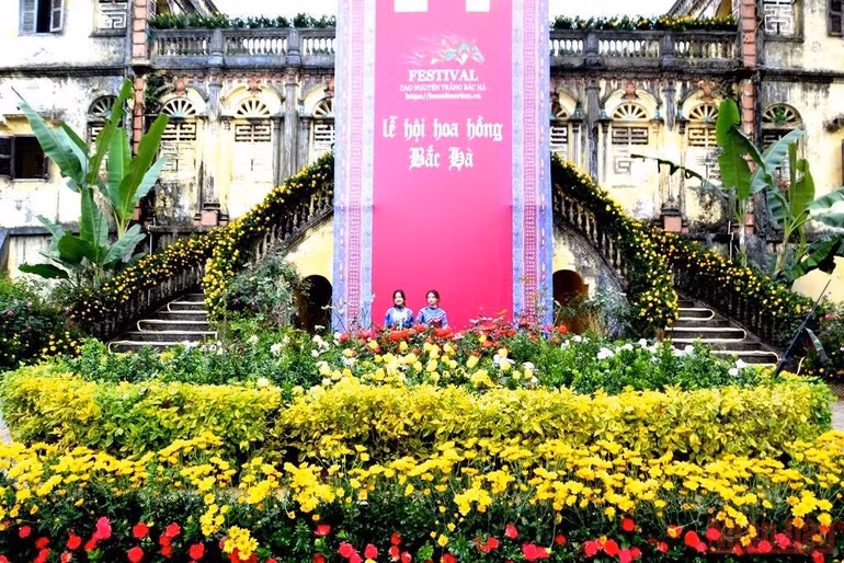 Khai hội “Vũ điệu cao nguyên trắng Bắc Hà” -0