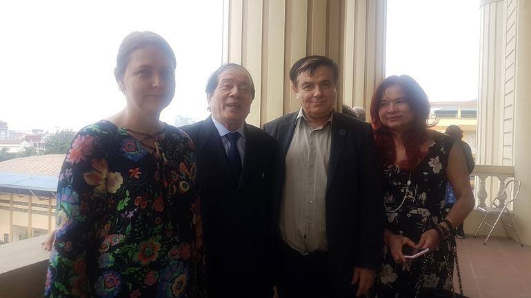 Nhà văn, dịch giả Andrea H. Hedeș: Liên kết con người với nhau là chìa khóa dẫn đến sự thành công -0