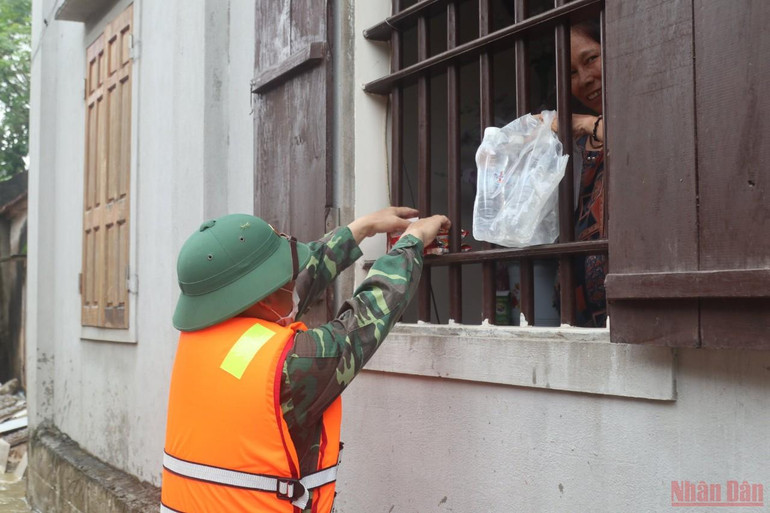 Quỳnh Lưu nỗ lực vượt qua lũ lớn -0