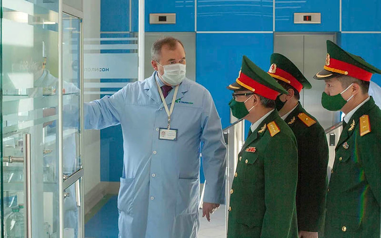 Saint Petersburg viện trợ thuốc điều trị Covid-19 cho Việt Nam -0