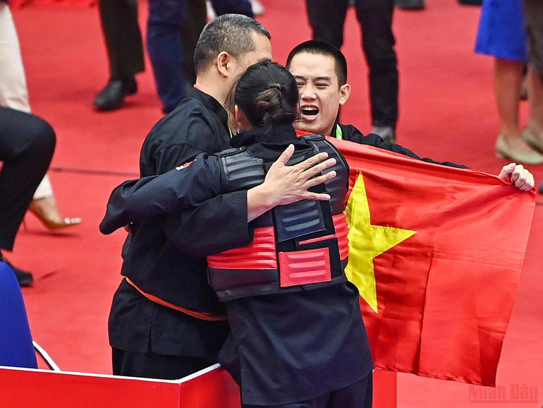 Thu Nghĩa, Đình Nam mang về Huy chương Vàng cho Pencak Silat -2