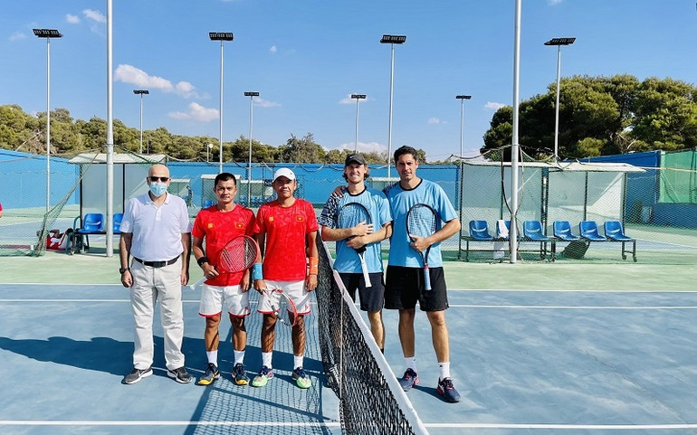 Quần vợt Việt Nam khởi đầu thuận lợi tại Davis Cup 2021 -0