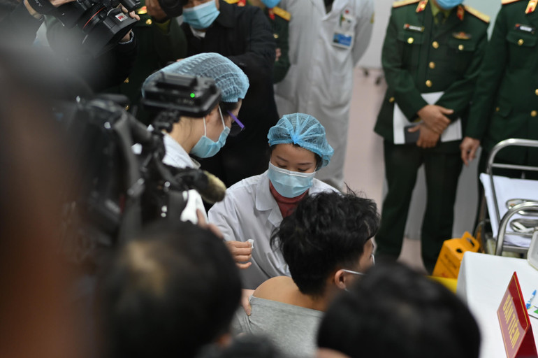 Những tình nguyện viên đầu tiên của Việt Nam thử nghiệm vaccine phòng Covid-19 -6