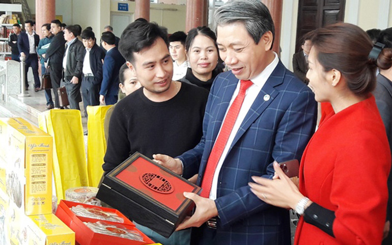 Lãnh đạo tỉnh Thanh Hóa tham quan sản phẩm OCOP. OCOP - giải pháp nâng cao chất lượng nông thôn mới -0