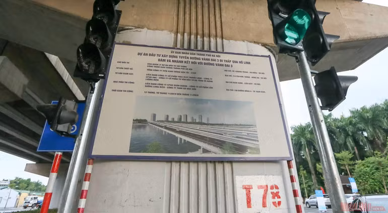 Cận cảnh cầu vượt thấp hồ Linh Đàm trước ngày khánh thành -0