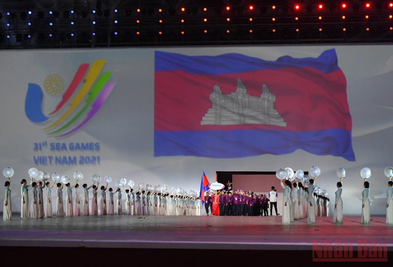 Đoàn Campuchia có tổng cộng 361 vận động viên. (Ảnh: THÀNH ĐẠT) Lễ khai mạc SEA Games 31: Vì một Đông Nam Á mạnh mẽ hơn! -0