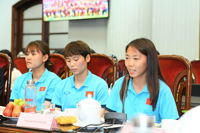 Tọa đàm trực tuyến Nâng tầm bóng đá nữ Việt Nam -0