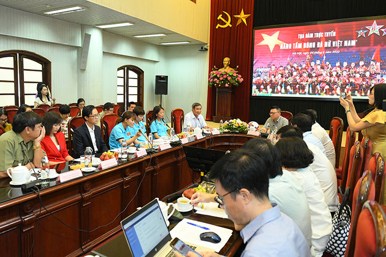 Tọa đàm trực tuyến: Nâng tầm bóng đá nữ Việt Nam -0