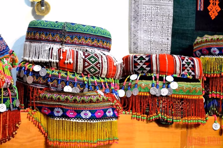 Khai hội “Vũ điệu cao nguyên trắng Bắc Hà” -0