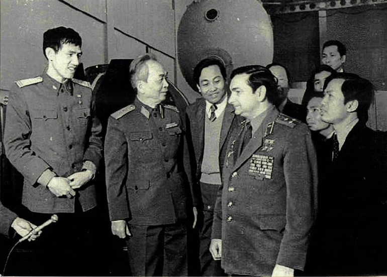 Người ghi dấu ấn đậm nét trong nền khoa học - công nghệ vũ trụ Việt Nam -0