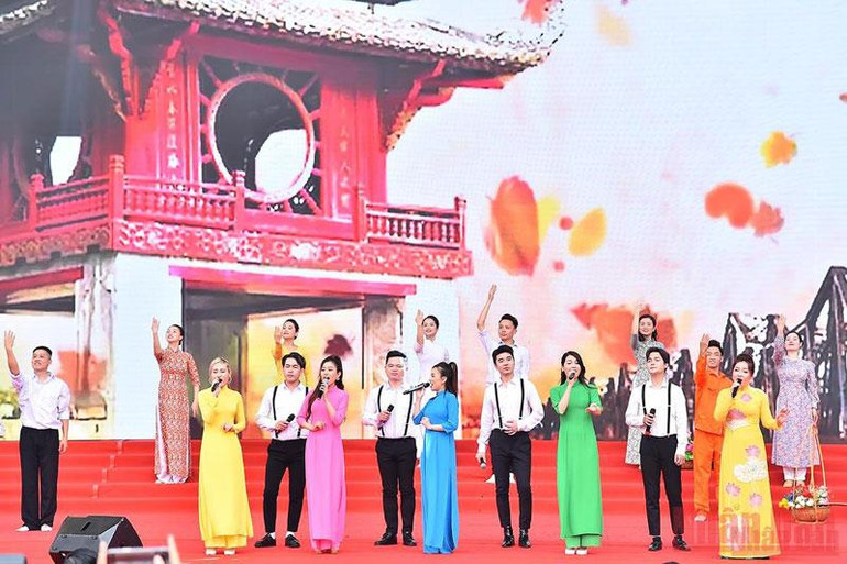 Lễ bế mạc Hội Báo toàn quốc 2022: Tôn vinh những tập thể, đơn vị xuất sắc -0