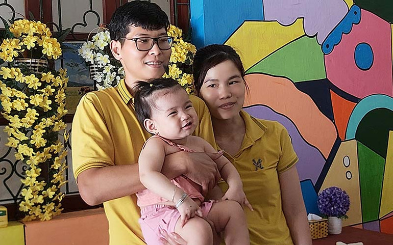 Hành trình đi tìm con của người đàn ông mắc bệnh lý đặc biệt -0