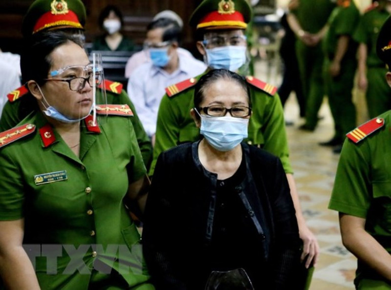 Tuyên phạt bà Bạch Diệp án chung thân, ông Nguyễn Thành Tài 5 năm tù -0