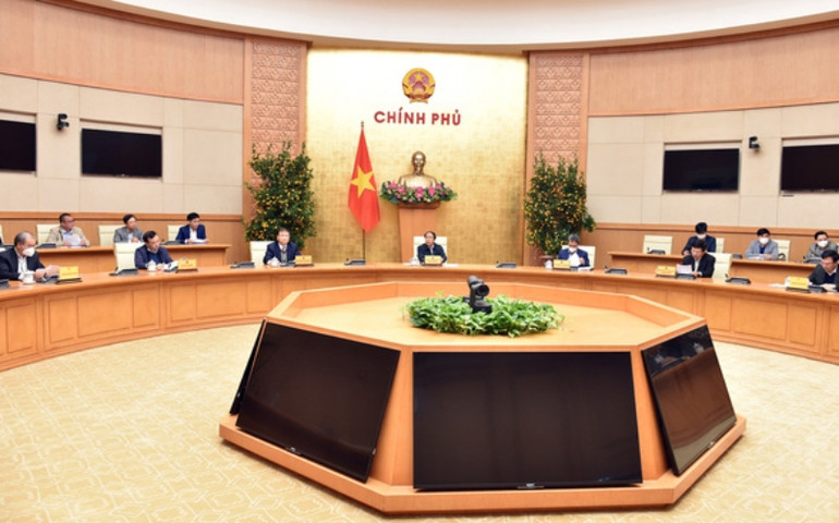 Tuyệt đối không được để thiếu xăng dầu phục vụ sản xuất và đời sống nhân dân -0