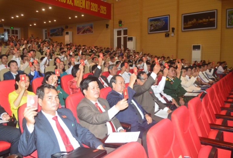 Bế mạc Đại hội Đảng bộ tỉnh Quảng Ngãi lần thứ 20 -0