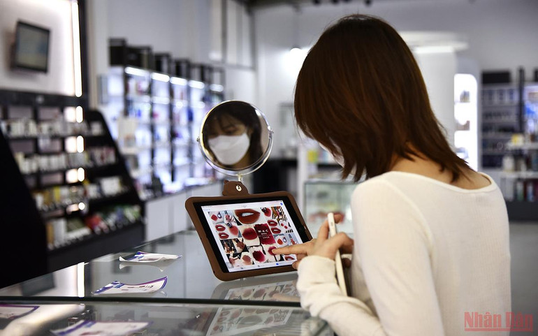 Hà Nội: Cửa hàng, trung tâm thương mại mở cửa trở lại từ 28/9 -0