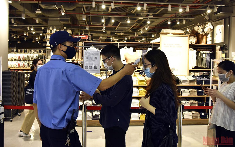 Hà Nội: Cửa hàng, trung tâm thương mại mở cửa trở lại từ 28/9 -0