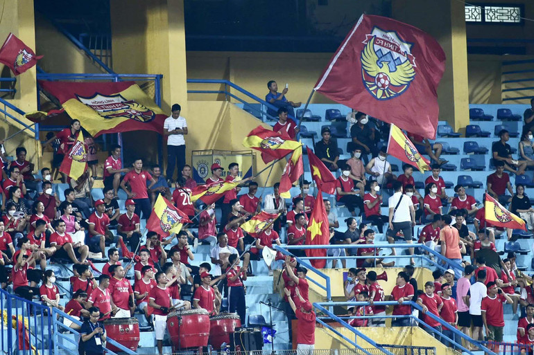 Viettel bất ngờ thua phút cuối trước Hồng Lĩnh Hà Tĩnh -0