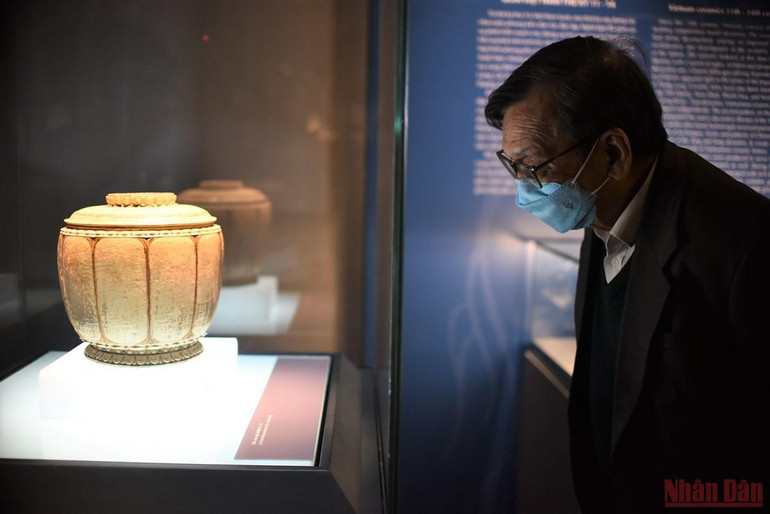 Nét riêng biệt của gốm Việt nghìn năm -0