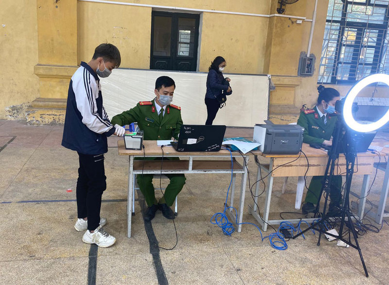 Làm thủ tục cấp căn cước công dân tại các điểm tiêm chủng -0