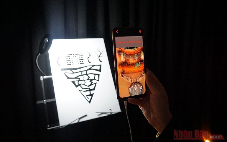 Triển lãm “Inferno V”: Cuộc hành trình số độc đáo qua tác phẩm của Dante Alighieri -0