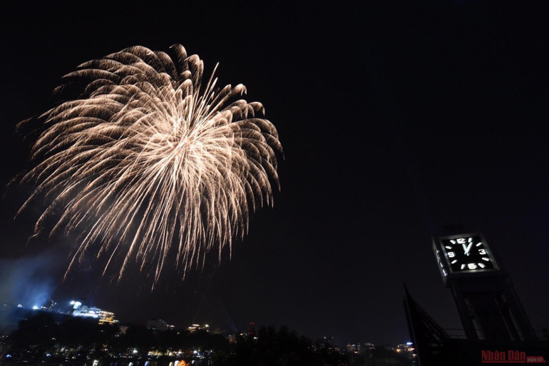 Hân hoan chào đón năm mới 2021 -0