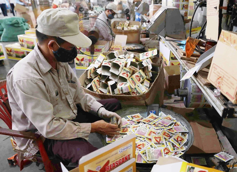 Đẩy mạnh sản xuất và sử dụng thuốc BVTV sinh học -0