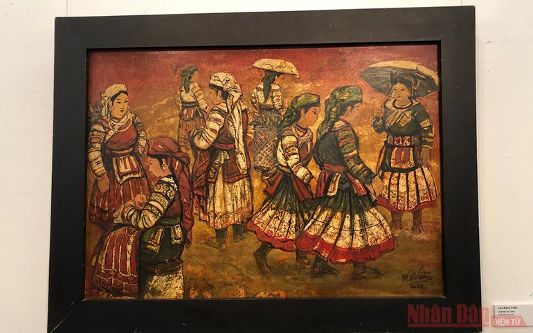 Người kể chuyện xứ Đoài bằng tranh sơn mài -0