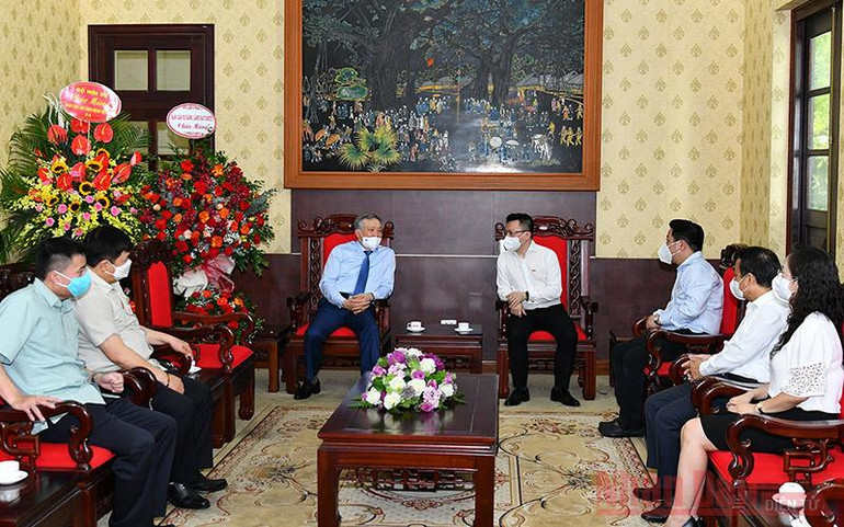 Báo Nhân Dân là kênh thông tin chính thống, chuẩn mực trong công tác tuyền truyền -0