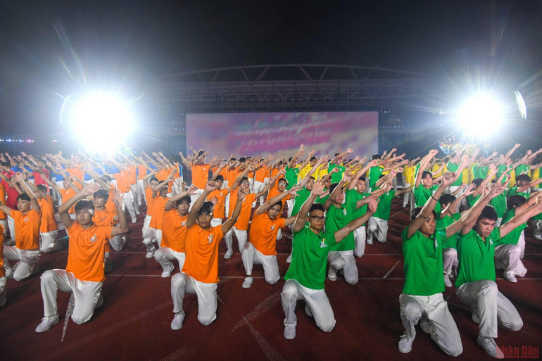 [CẬP NHẬT] Sân vận động quốc gia Mỹ Đình nhộn nhịp trước giờ khai mạc SEA Games 31 -3