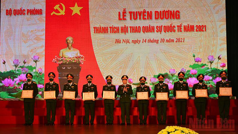 Tuyên dương các đội tuyển và lực lượng tham gia Army Games 2021 -0