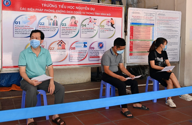 Triển khai tiêm vaccine phòng Covid-19 trên diện rộng tại Hà Nội -0