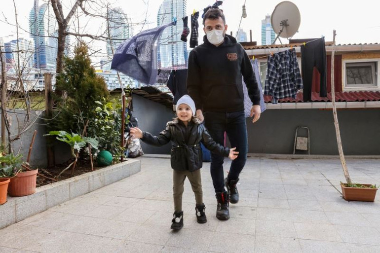 Hy hữu người đàn ông Thổ Nhĩ Kỳ 14 tháng liên tiếp dương tính với SARS-CoV-2 -0