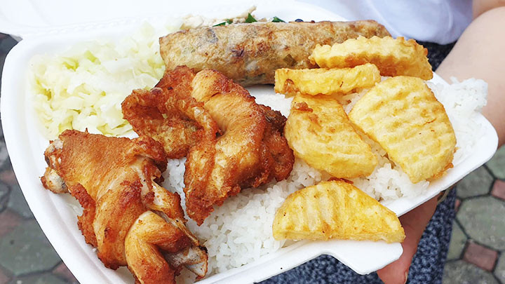 Một suất ăn đầy đủ chất dinh dưỡng. Những bữa cơm 0 đồng -0