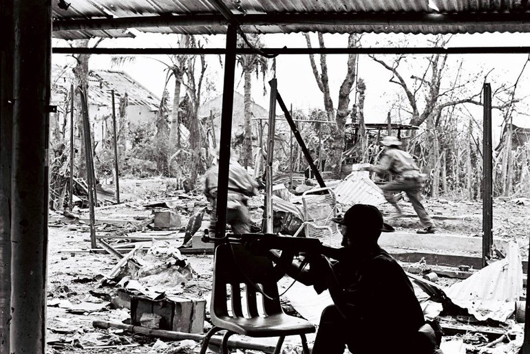 Giành lại từng căn nhà trong Thành cổ Quảng Trị, năm 1972. Đất thép Quảng Trị qua hồi ức phóng viên chiến trường (tiếp theo) -0