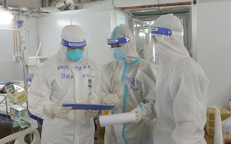 Những quyết định bước ngoặt giúp giảm ca nhiễm và tử vong do Covid-19 -0